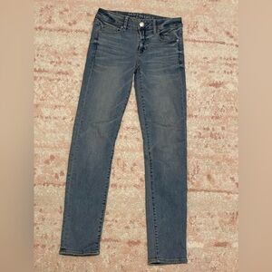 AE Light Wash Skinny Stretch 4R